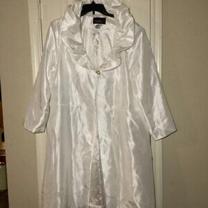 Studio B Womens Satin White Oversized Beautiful Jacket